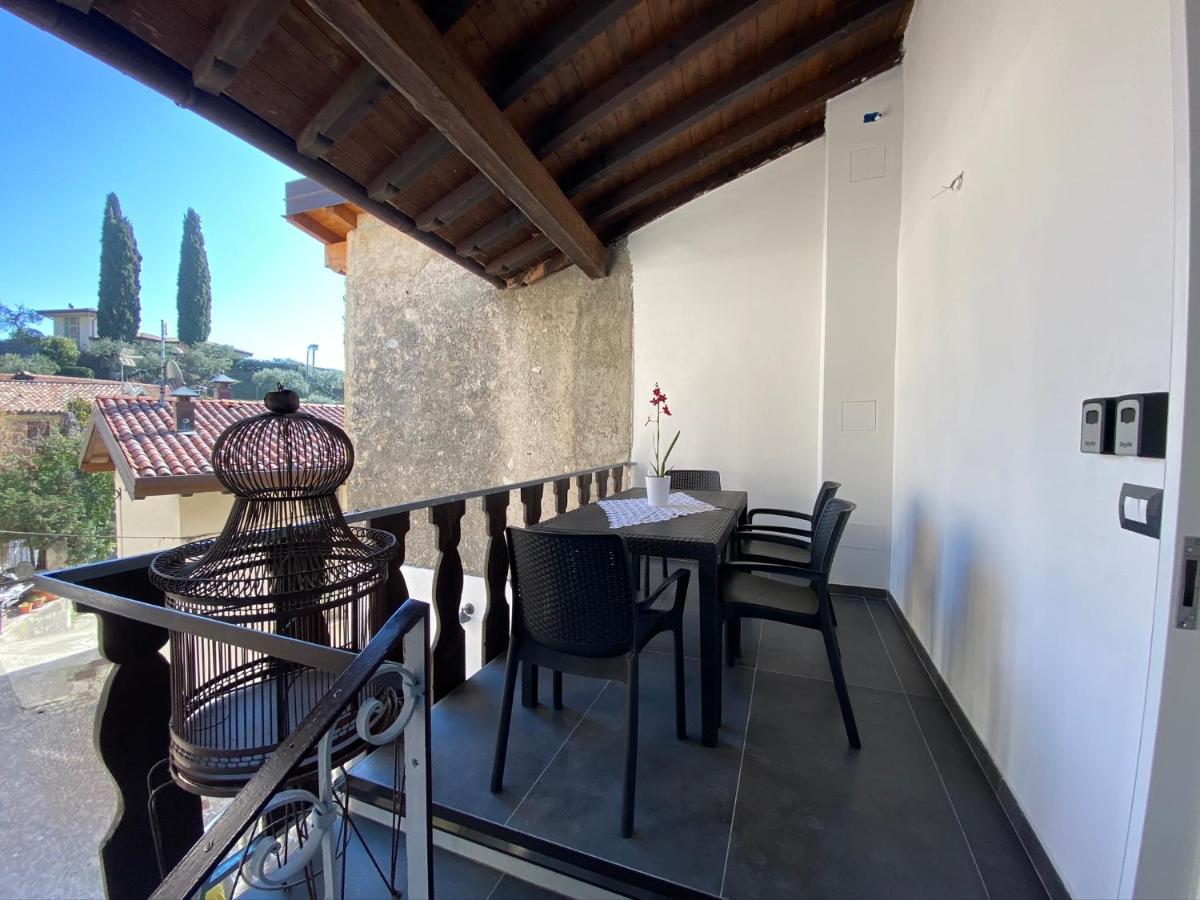 La Casa Di Andrea Apartment Gardone Riviera Bagian luar foto