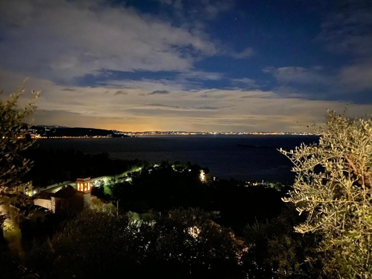 La Casa Di Andrea Apartment Gardone Riviera Bagian luar foto