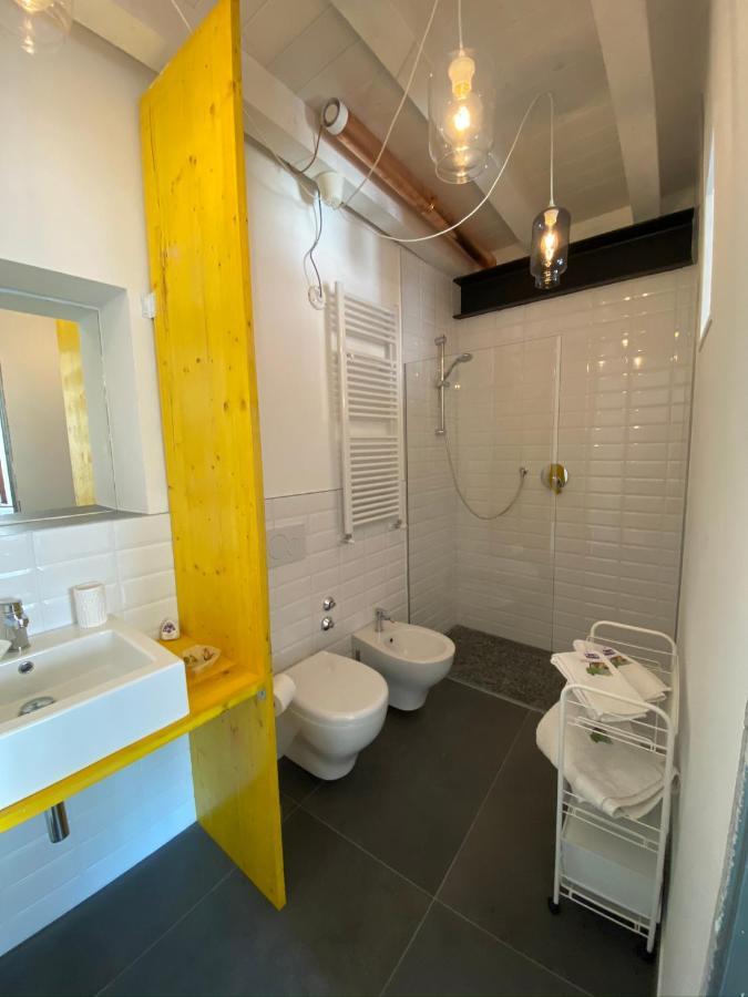 La Casa Di Andrea Apartment Gardone Riviera Bagian luar foto