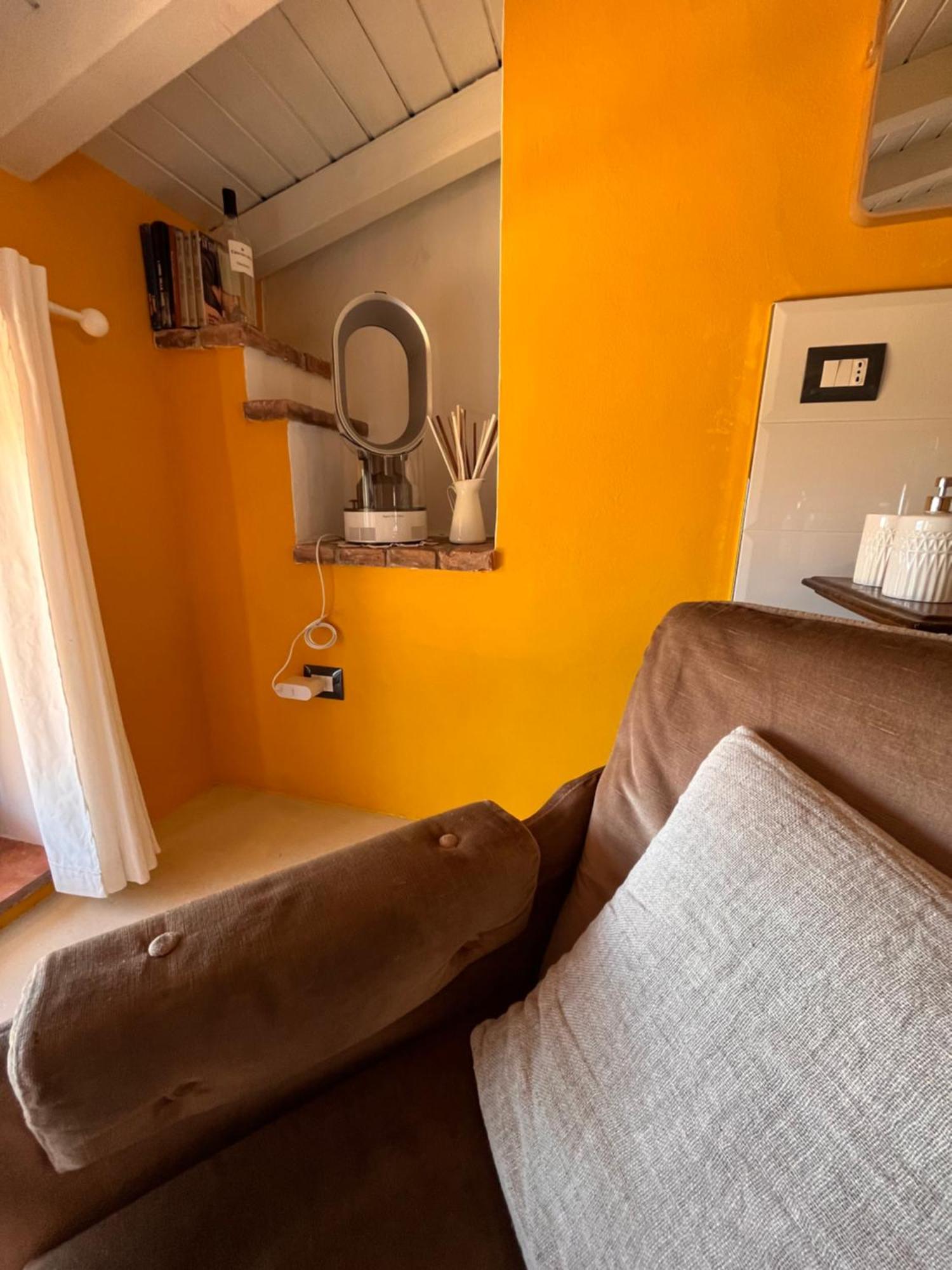 La Casa Di Andrea Apartment Gardone Riviera Bagian luar foto